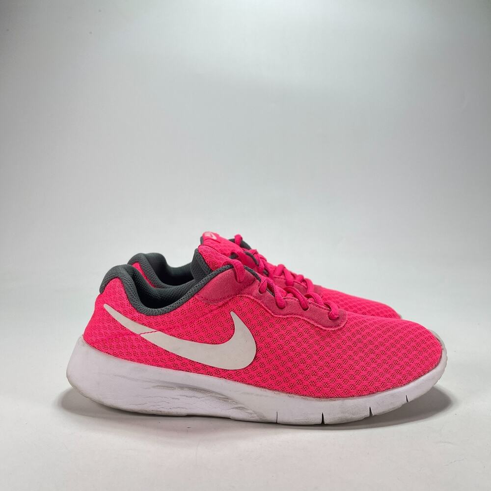 Nike Tanjun Hyper Pink Gray Casual Sneakers Shoes 818384-610 Youth Size 7Y